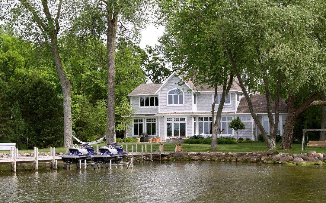 lake house with a boat dock